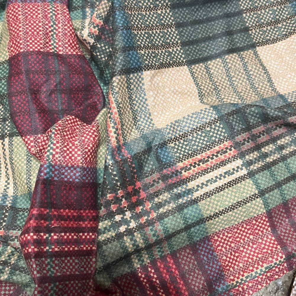 Echo Queen bed skirt green burgundy, and beige plaid - Picture 2 of 4